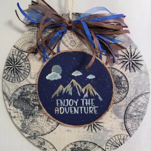 Enjoy the Adventure - Globe/Mountains